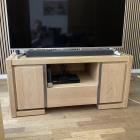 Tv kast en vitrinekast