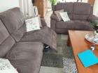 Twee zit bank en een drie zits bank met relax 