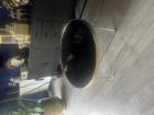 Ronde zwarte salontafel messing