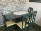 Eettafel met 4 stoelen 
