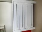 Commode, kinderkledingkast en ledikant 