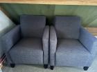 Grijze stoelen 