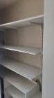 Kastenwand 300bx240h inclusief planken