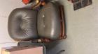 Lederen notenhouten fauteuil 