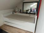 Eenpersoons bed met met matras en logeerlade