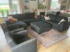 Bankstel, hocker en 2 fauteuils