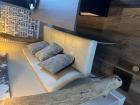 Beige eetbank gratis af te halen