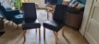 Zes eetkamerstoelen. Donkerbruin leer