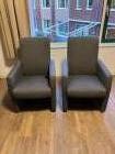 2- eetkamerstoelen/ fautuils