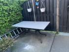 Zware buitentafel met marmerblad 170/90cm minstens met 2 man ophalen