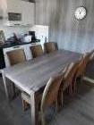 Eettafel met 6 stoelen
