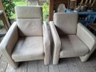 2 leren stoelen