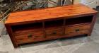 Teakhouten tv meubel met 3 massief houten lades