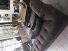 Bank met salontafel in goede staat 