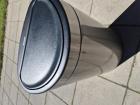 2 stuks Brabantia RVS afvaldak met aanraakdeksel.