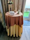 Bijzet/decoratie tafel met kleedjes