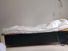 2x 1 pers bed met hoofd voeteneind elec. Te bedienen