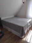 Tweedehands Bed met hoofdbord.