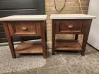2 x houten nachtkastje met lade