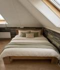 Tweepersoonsbed steigerhout en lattenbodem