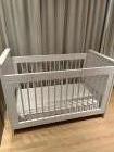 Houten kinderledikantje