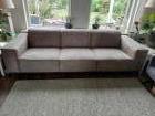 Bank; ruime 3 zits; beige met grijze ondertoon