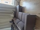Grijze bank met chaise lounge