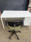 Stalen Bureau en Bureau stoel
