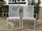 Twee stalen tuinstoelen 