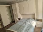 2 persoonsbed, met ombouw en kast