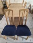 Houten eettafel met 6 stoelen