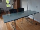 Eettafel met glazen blad.180x80